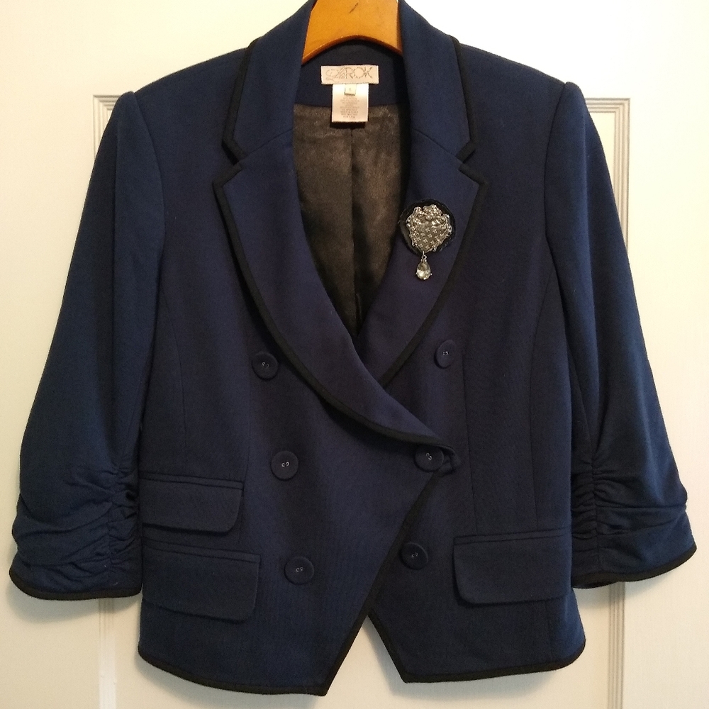 LaROK 3/4 Sleeve Navy Cropped Blazer / Jacket